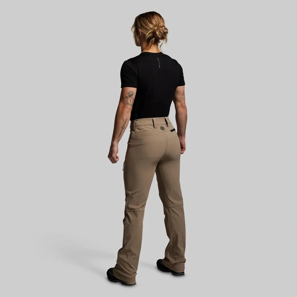 Born Primitive Women’s Terrain Pants in Desert Tan Size 4 Long - Picture 9 of 10